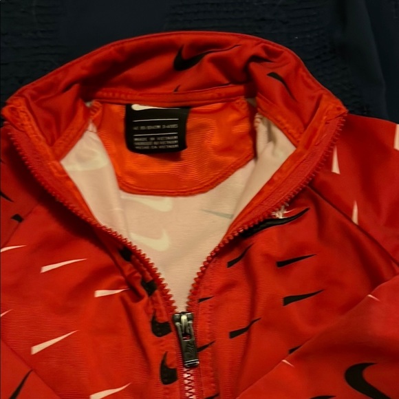 Kids Nike Red Jacket Lightweight Full-Zip - Picture 5 of 7